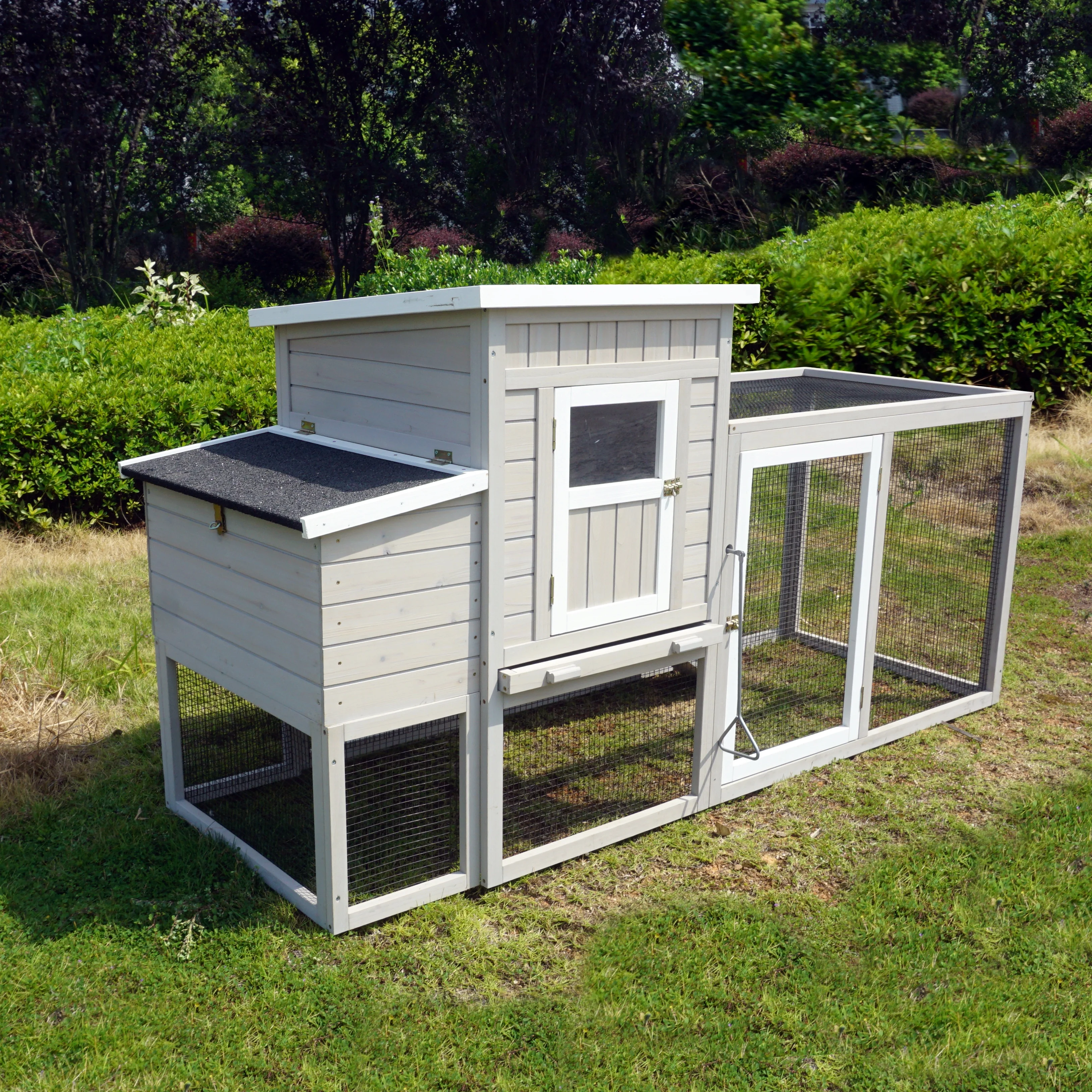 Farmhouse Chicken Coop
