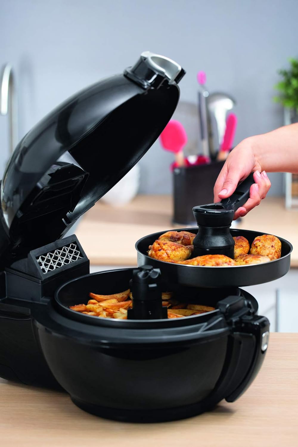 Friteuse air chaud 2 en 1 Genius XL YV9708 1500W capacité 17kg 9 programmes noir